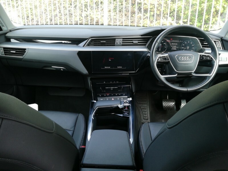 Audi Q8 e tron 300Kw 55 Quattro 114Kwh S Line Blue #3