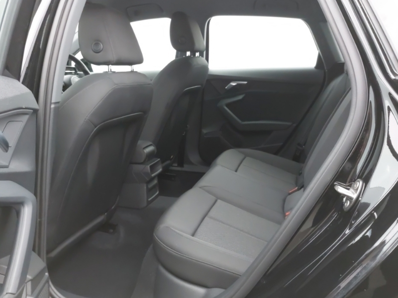 Audi A3 30 Tfsi Technik Black #6