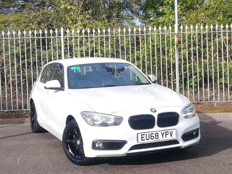 BMW 1 Series 118I Se Red #1
