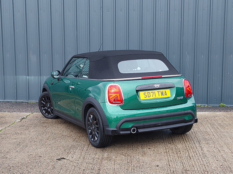 Mini Convertible 1.5 Cooper Classic Green #2
