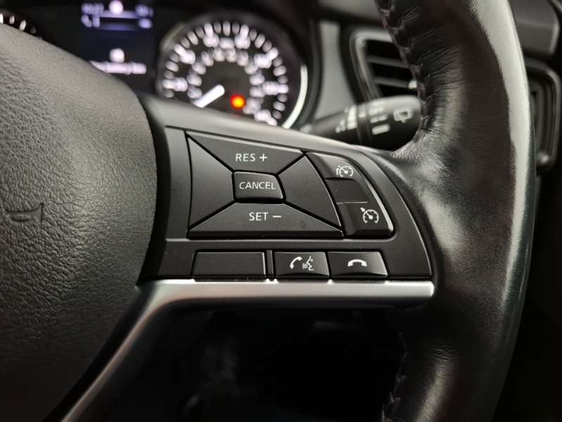 Nissan X-Trail  Red #12