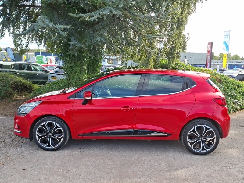 Renault Clio 0.9 Tce 90 Iconic Red #4