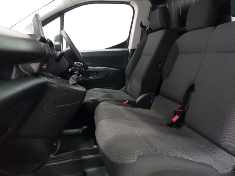 Vauxhall Combo 1.5 Turbo D 100Ps Pro H1 Van White #5