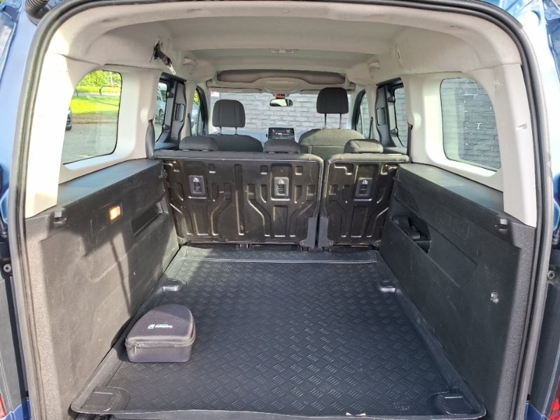 Vauxhall Combo Life 1.5 Turbo D 130 Energy White #16