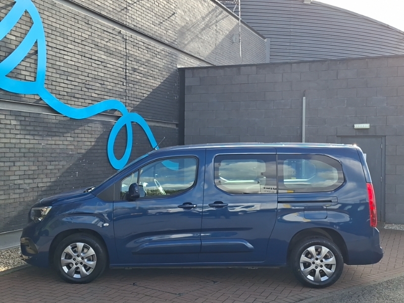 Vauxhall Combo Life 1.5 Turbo D Energy XL Blue #4