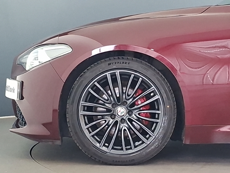 Alfa Romeo Giulia Romeo 2.0 Tb White #19
