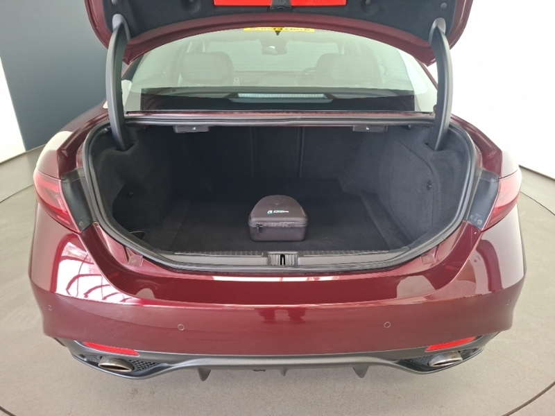 Alfa Romeo Giulia Romeo 2.0 Tb White #18