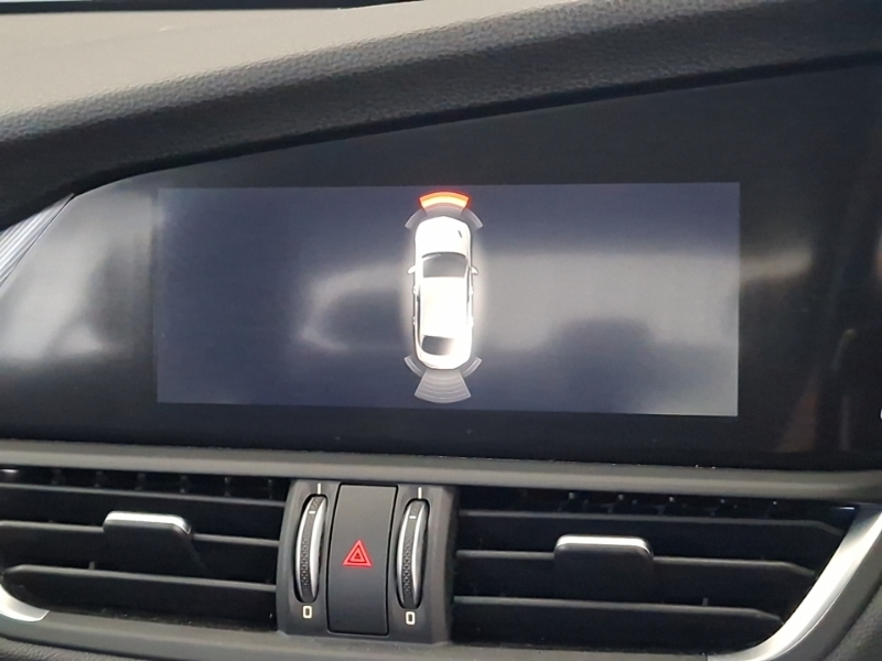 Alfa Romeo Giulia Romeo 2.0 Tb White #9