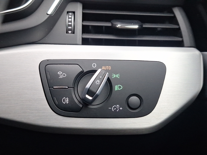 Audi A4 35 Tfsi S Line S Tronic Blue #6