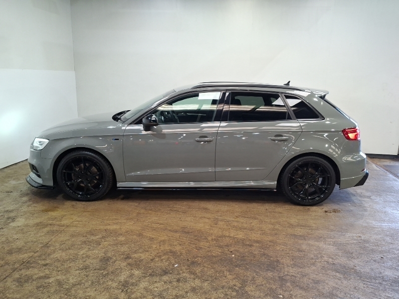 Audi A3 35 Tfsi Black Edition Grey #4