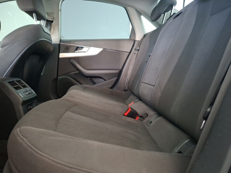 Audi A4 1.4T Fsi Sport Black #6