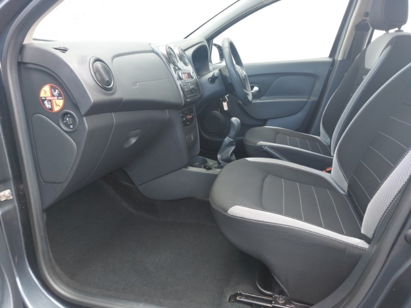 Dacia Sandero Stepway 0.9 Tce Essential SH19OVN Grey #5