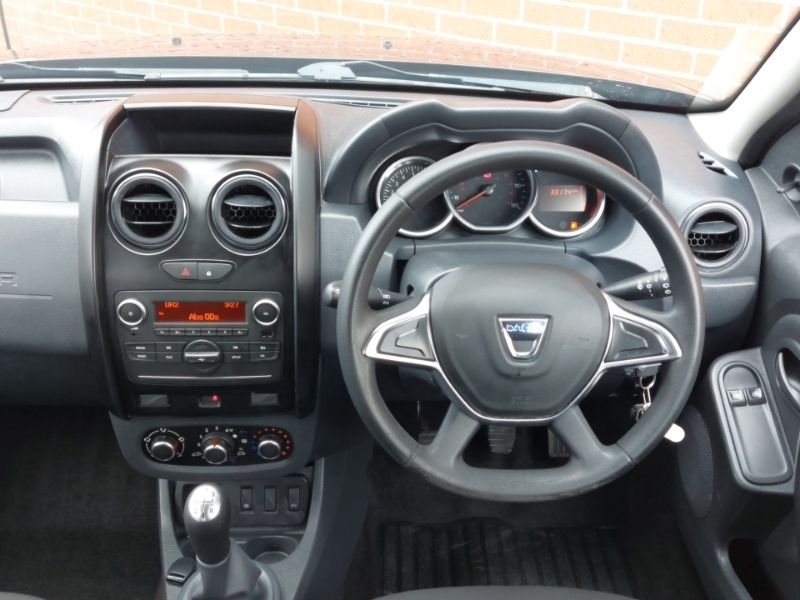 Dacia Duster 1.5 Dci Laureate Edc Euro 6 Ss White #8