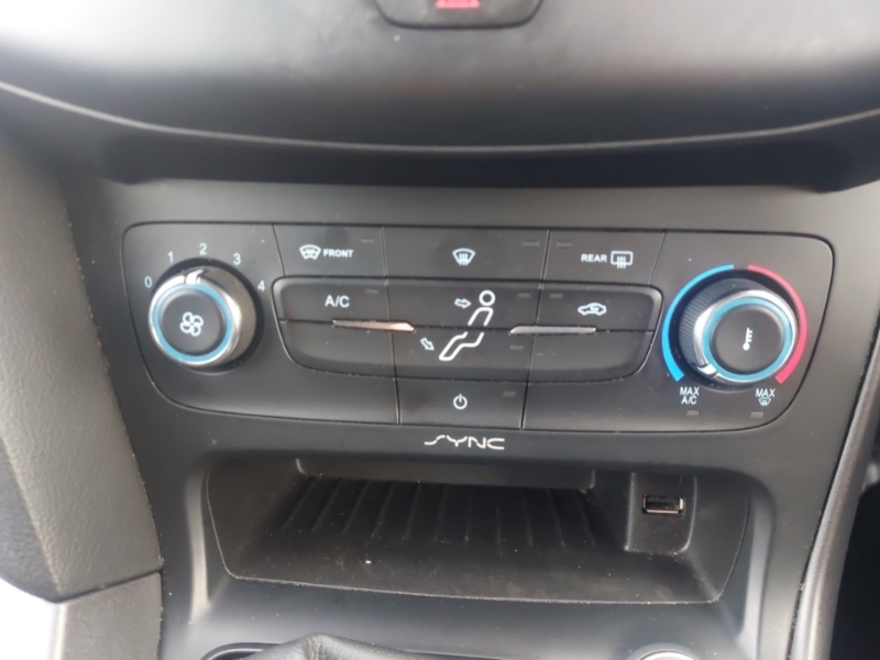 Ford Focus 1.5 Tdci Zetec Euro 6 Ss Blue #14