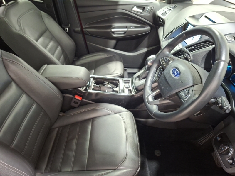 Ford Kuga 1.5 Tdci Zetec 2Wd White #10