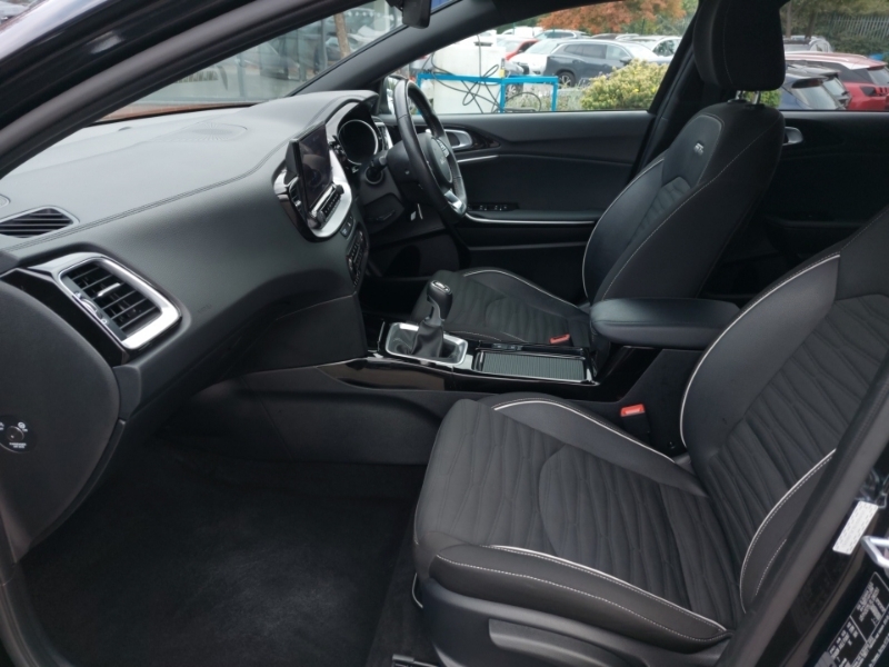 Kia Proceed 1.5T Gdi Isg Gt-line Black #5