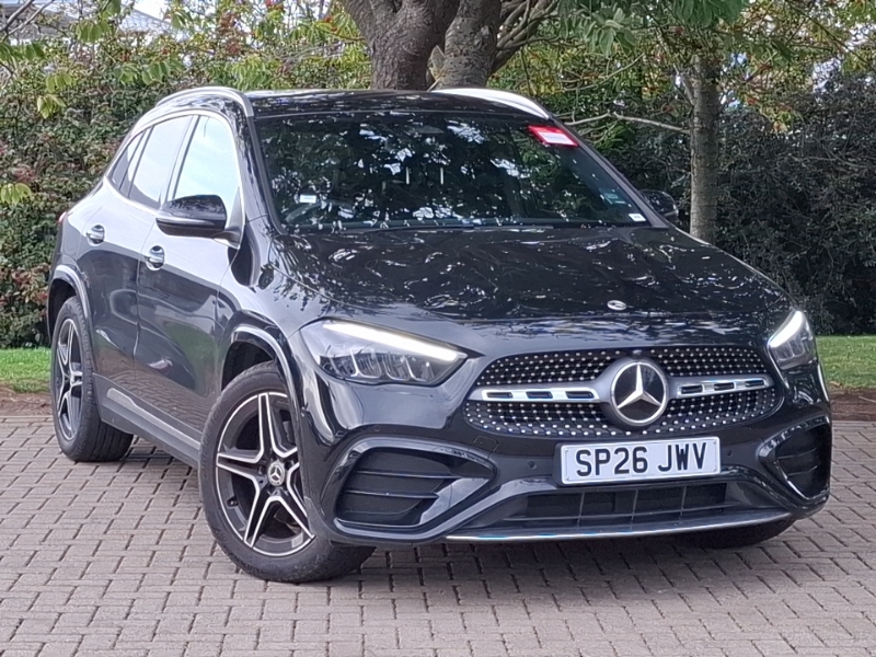Mercedes-Benz GLA Class Gla 200D Amg Line Executive Silver #1