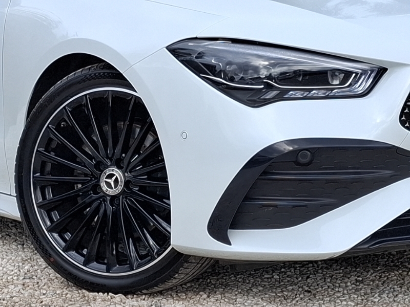 Mercedes-Benz CLA Class 250E Amg Line Premium Plus Tip 2024 Black #20