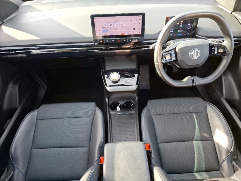 MG MG4 150Kw Trophy Ev Long Range 64Kwh Orange #2
