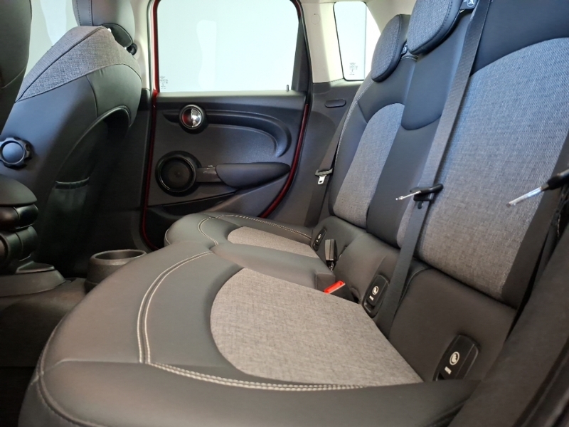 Mini Hatch 1.5 Cooper Red #6
