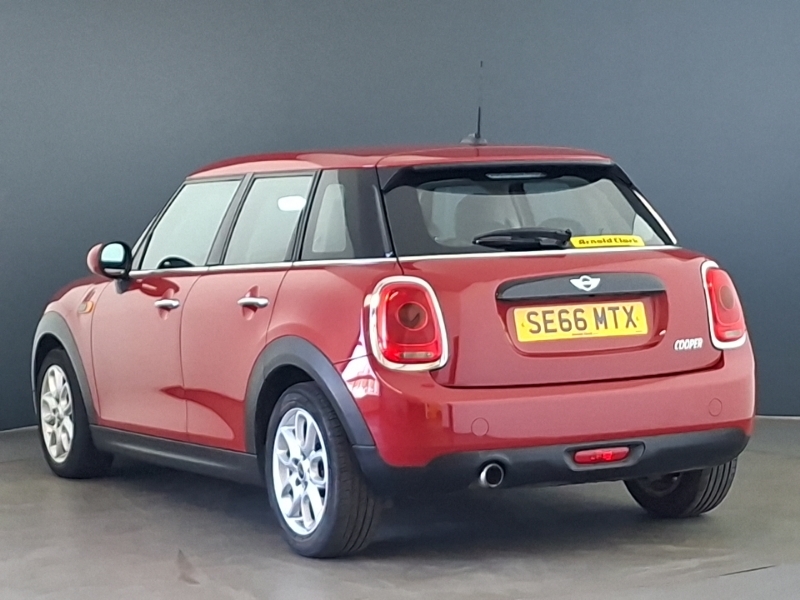 Mini Hatch 1.5 Cooper Red #2