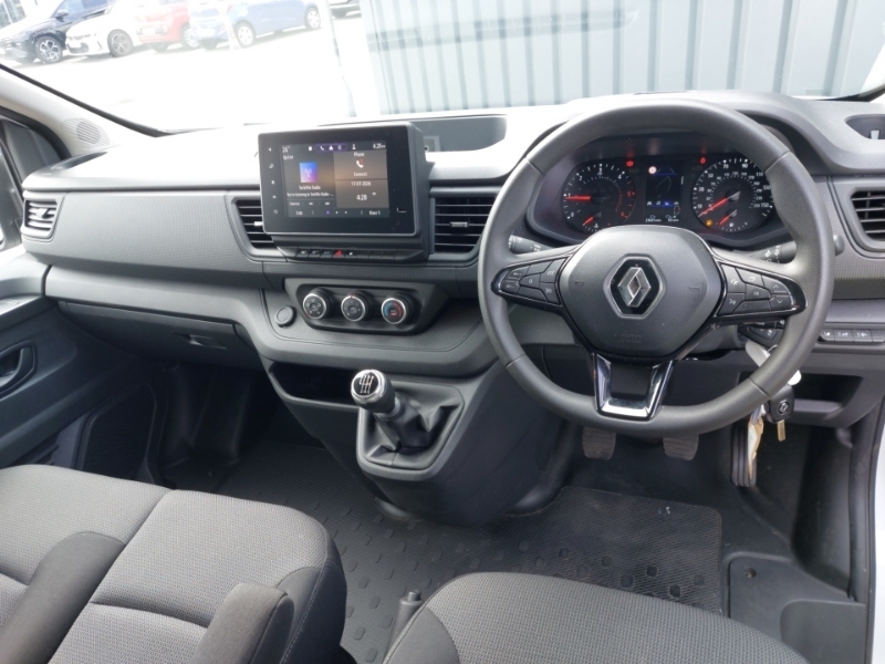 Renault Trafic Ll30 Blue Dci 130 Advance Safety Van White #3