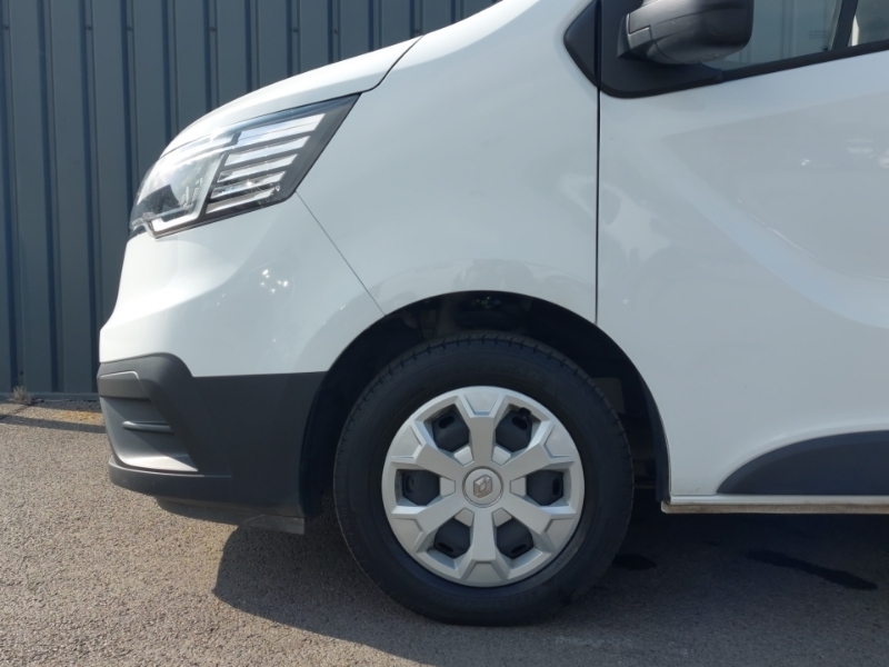 Renault Trafic Ll30 Blue Dci 130 Advance Safety Van White #18