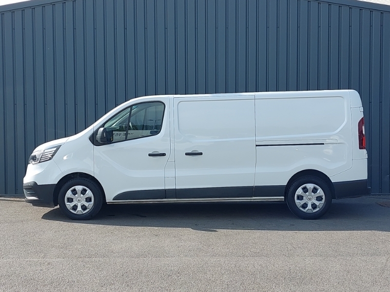 Renault Trafic Ll30 Blue Dci 130 Advance Safety Van White #4