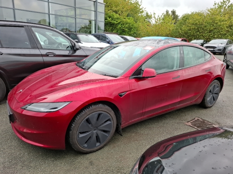 Tesla Model 3 Long Range Awd Red