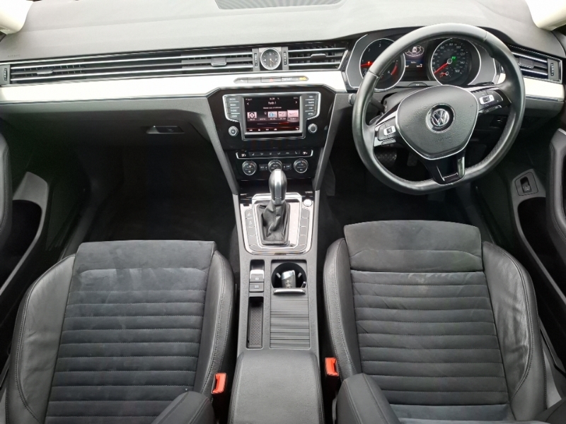 Volkswagen Passat 2.0 Tdi Gt Dsg Black #2