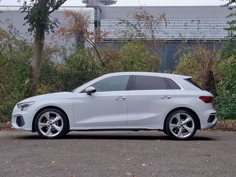 Audi A3 35 Tfsi S Line S Tronic White #4