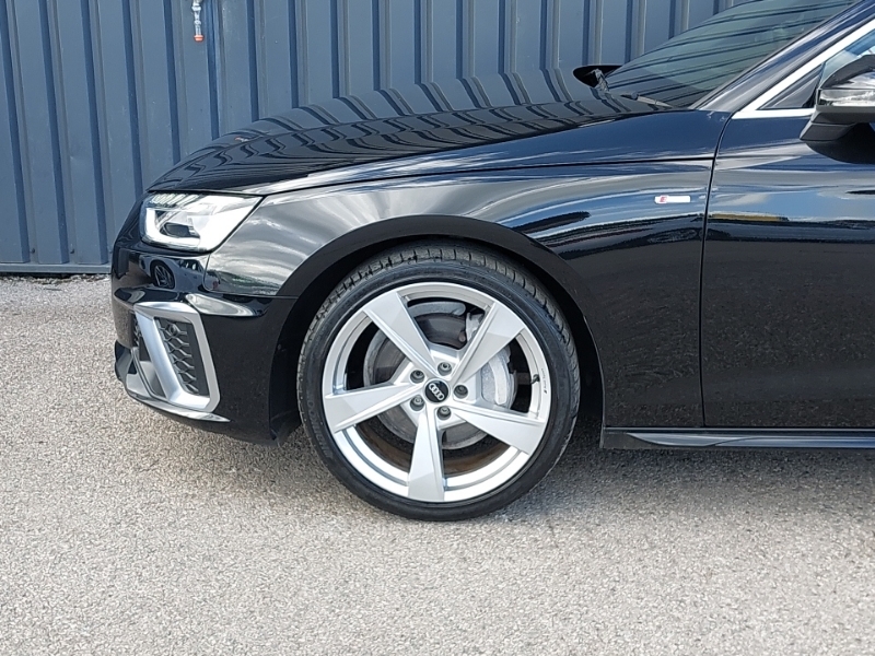 Audi A4 40 Tfsi 204 Black Edition S Tronic 2022 Black #19