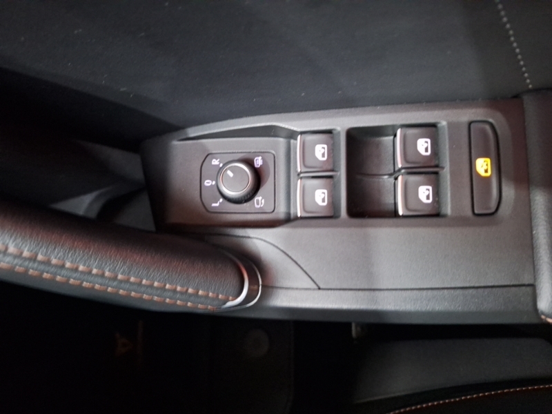 Cupra Formentor 1.5L V2 White #16