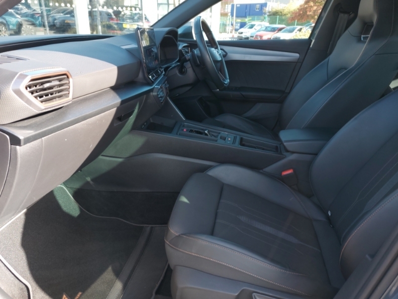 Cupra Leon 2.0 Tsi 300 Vz3 Dsg White #5