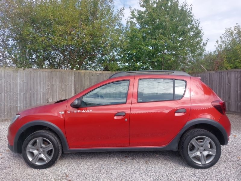Dacia Sandero Stepway 0.9 Tce Laureate Red #4