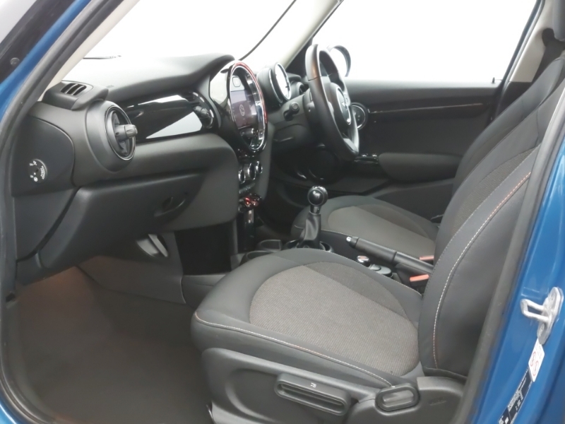 Mini Hatch 1.5 Cooper Classic Blue #5