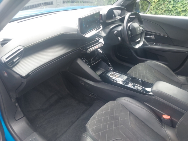 Peugeot e-2008 100Kw Gt 50Kwh Blue #5