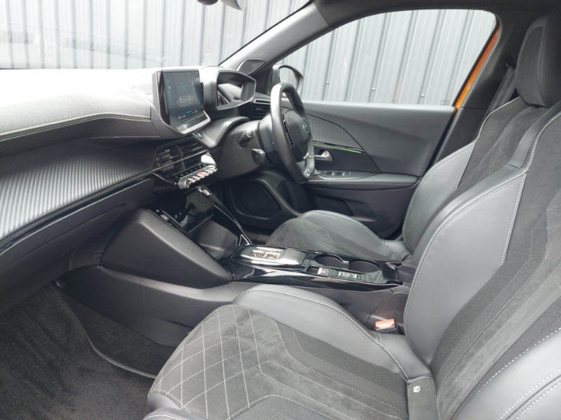 Peugeot e-2008 Active Premium Grey #5