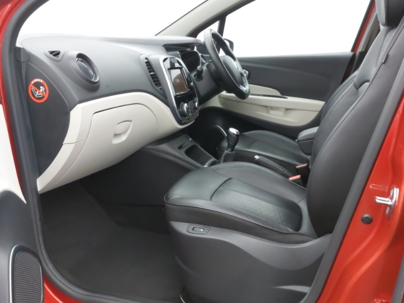 Renault Captur 0.9 Tce 90 Signature X Nav Red #5
