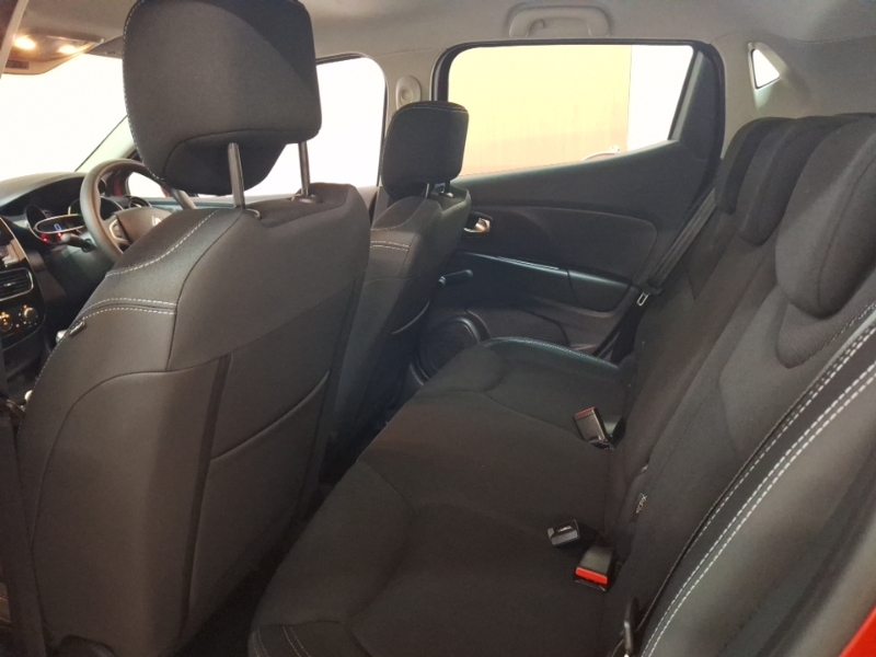 Renault Clio 0.9 Tce 75 Play Red #6