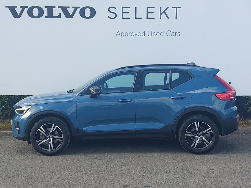 Volvo XC40 2.0 B3p Plus Dark Blue #4