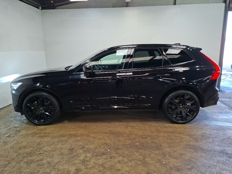 Volvo XC60 2.0 B5p Plus Black Edition Awd Geartronic Black #4