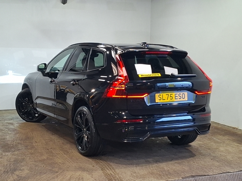 Volvo XC60 2.0 B5p Plus Black Edition Awd Geartronic Black #2