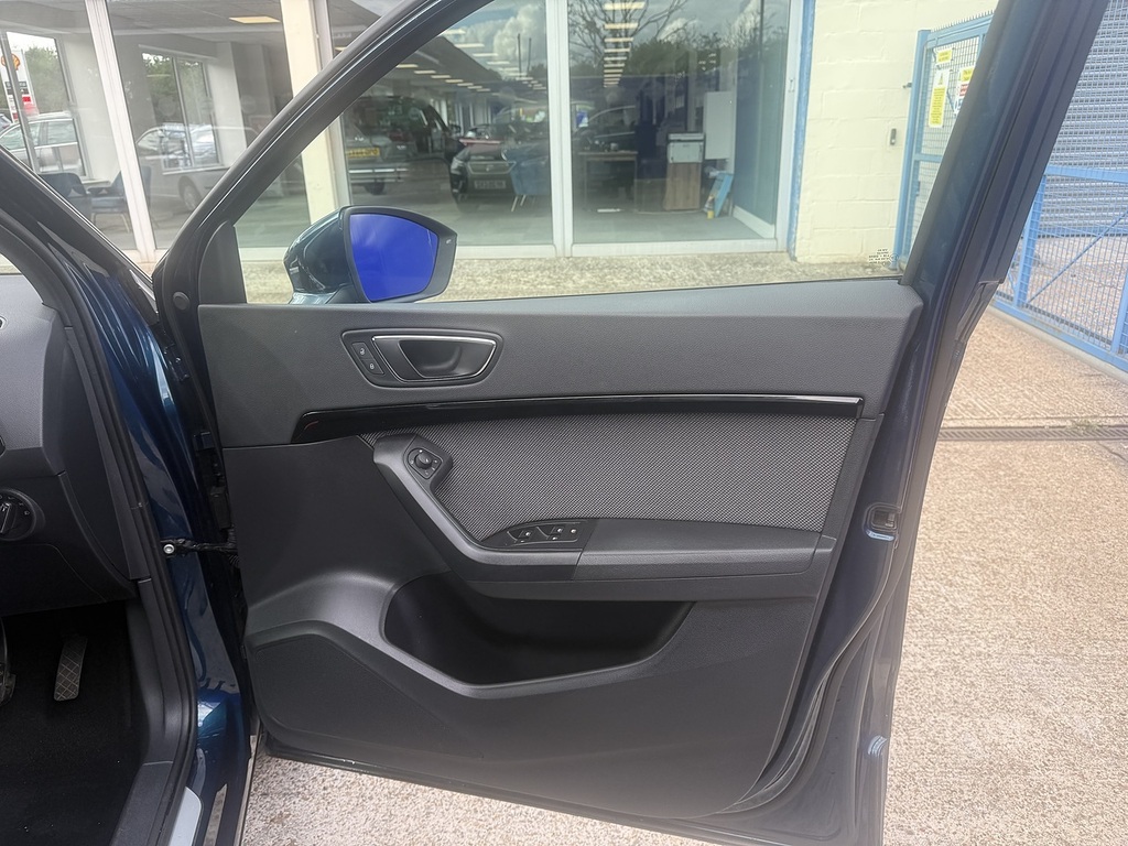 Seat Ateca 2.0 Tsi Fr Black Edition Suv Dsg 4Drive Grey #40