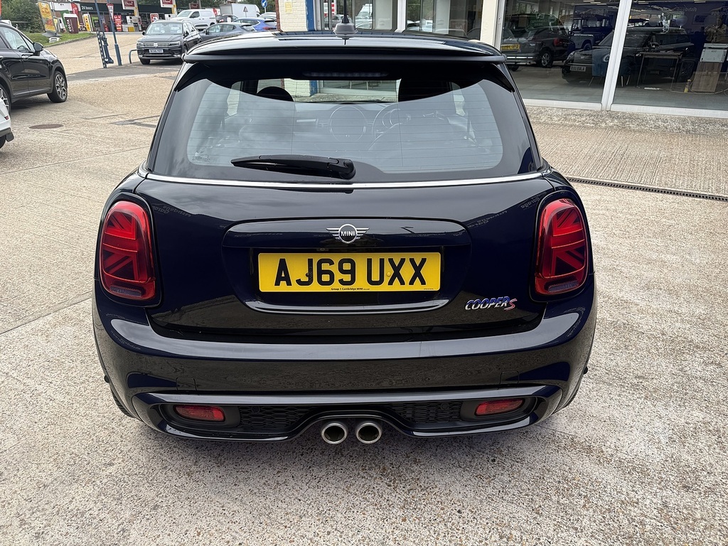 Mini Hatch Cooper S Exclusive AJ69UXX Black #4