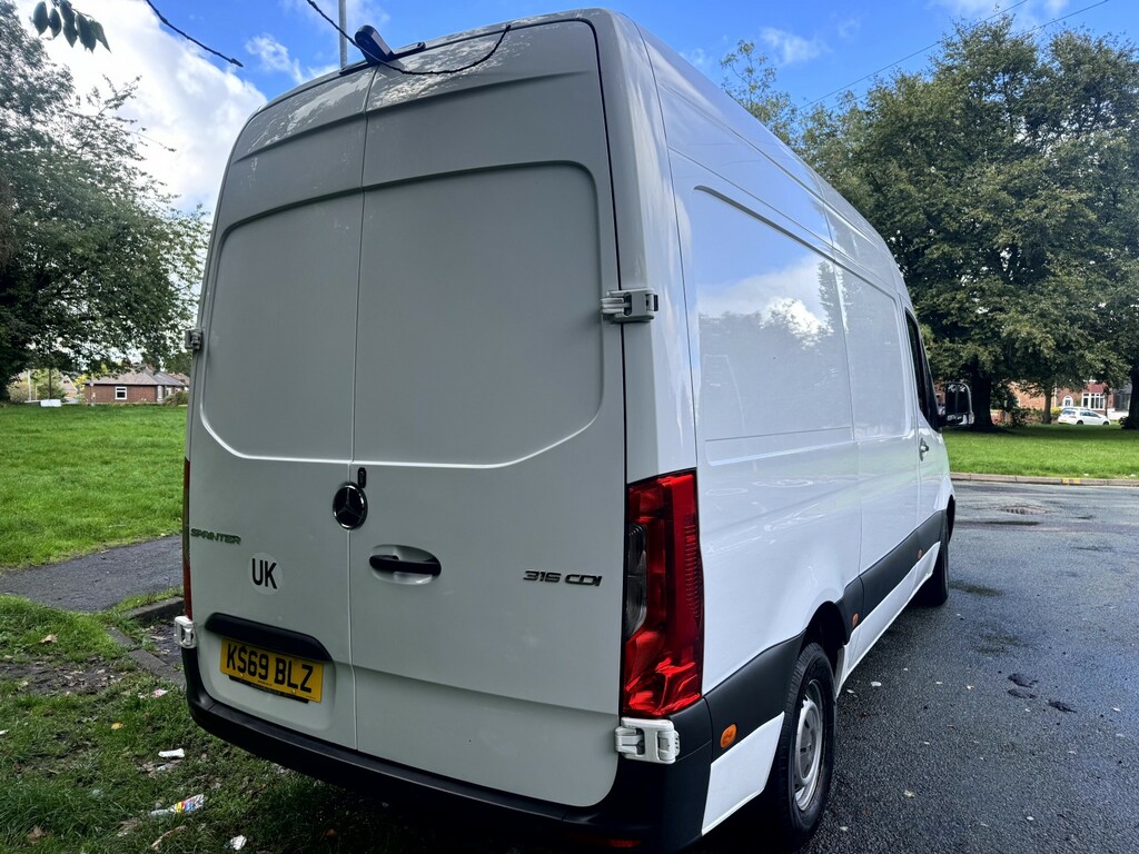 Mercedes-Benz Sprinter 2.1 316 Cdi White #3