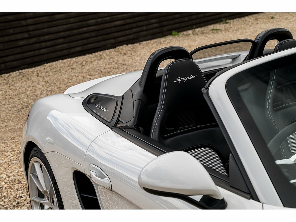 Porsche Boxster 3.8 981 Spyder Euro Silver #18