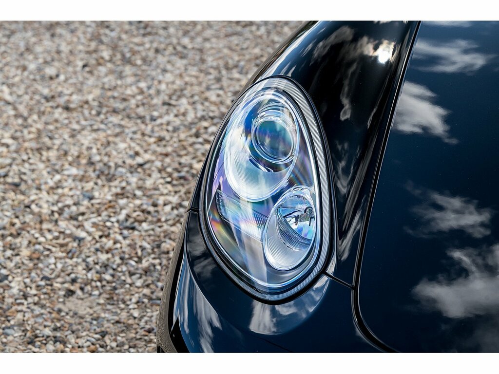 Porsche Boxster Boxster Spyder 25 White #19