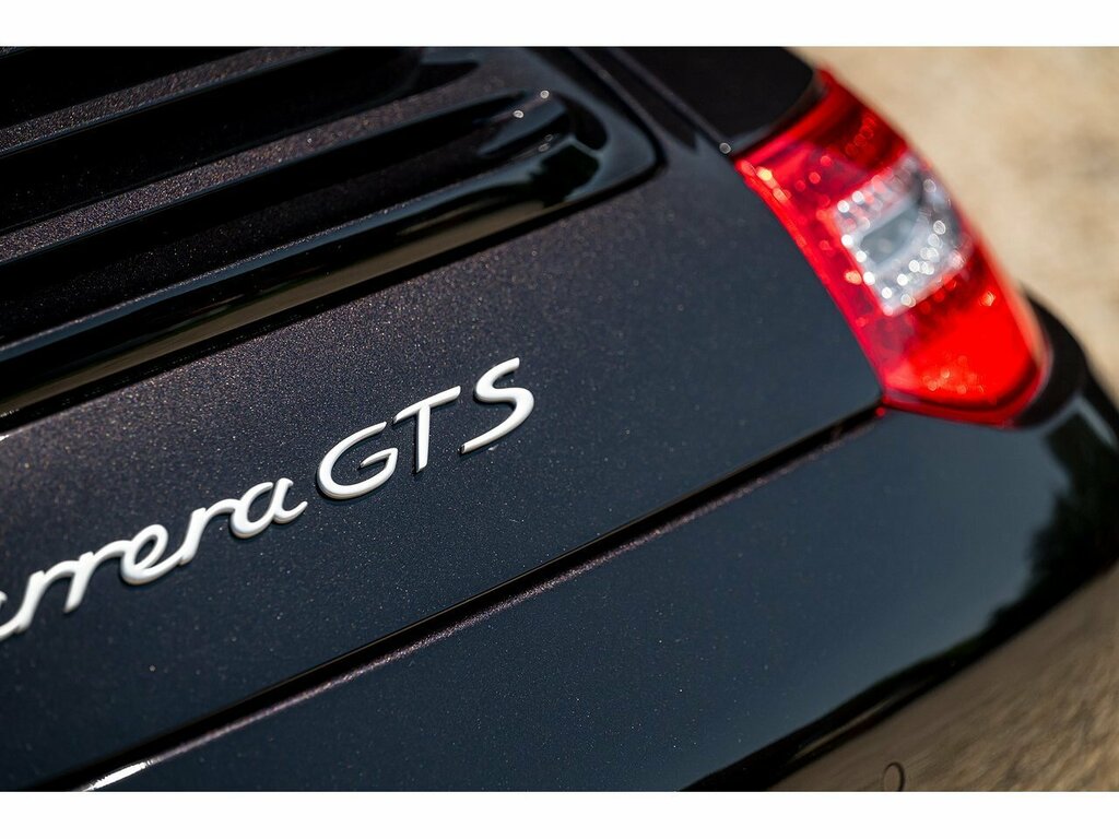 Porsche 911 Carrera 4 Gts Cabriolet Pdk 22 Black
