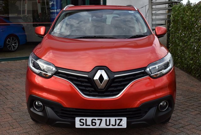 Renault Kadjar 2018 1.5Dci Dynamique Nav 6-Speed 108 Bhp Red #2
